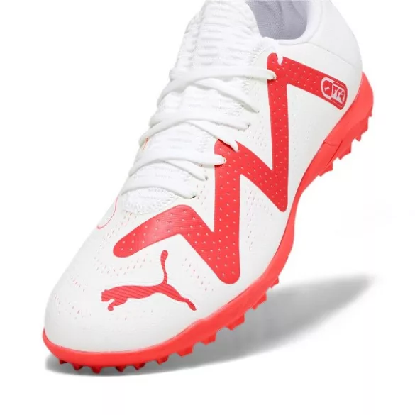 Puma FUTURE PLAY TT PUMA White-Fire Orchid Férfi foci cipő - SM-107381-01