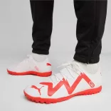 Puma FUTURE PLAY TT PUMA White-Fire Orchid Férfi foci cipő - SM-107381-01